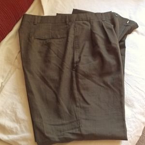 Men's pleated dress pants 36 x30 length green